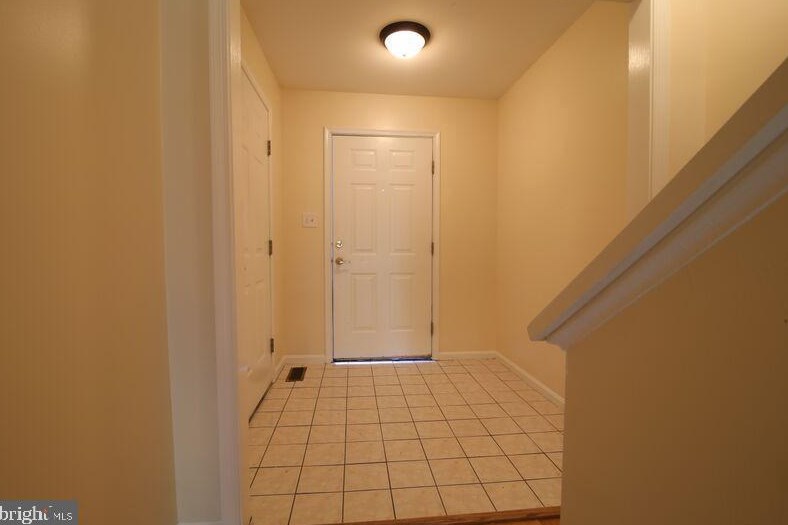 1626 Taylor St, Arlington VA  22204-4021 exterior