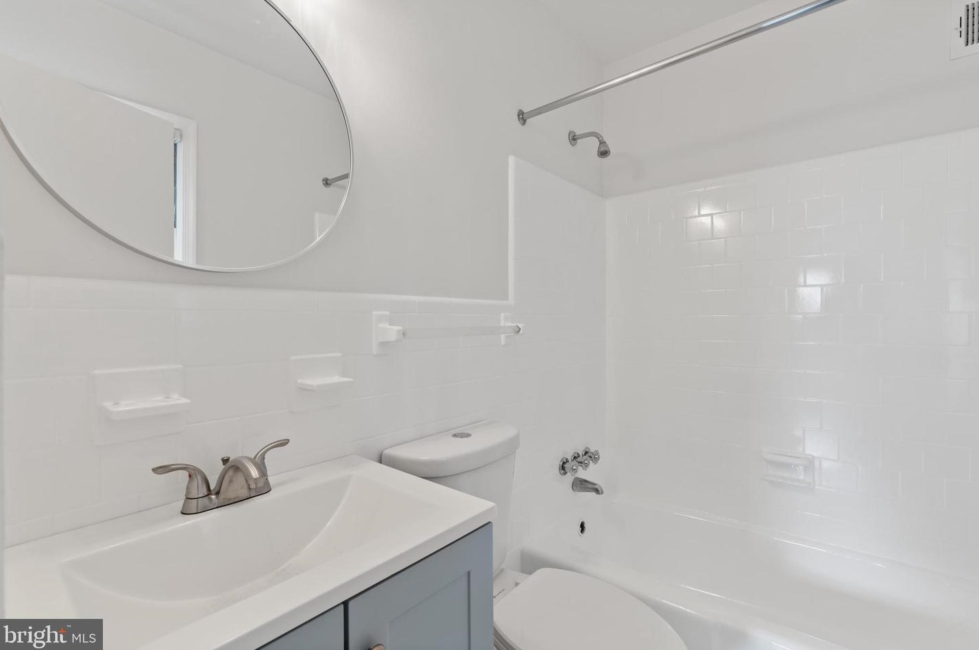 511 Manchester St, Arlington VA 22203-1114 exterior