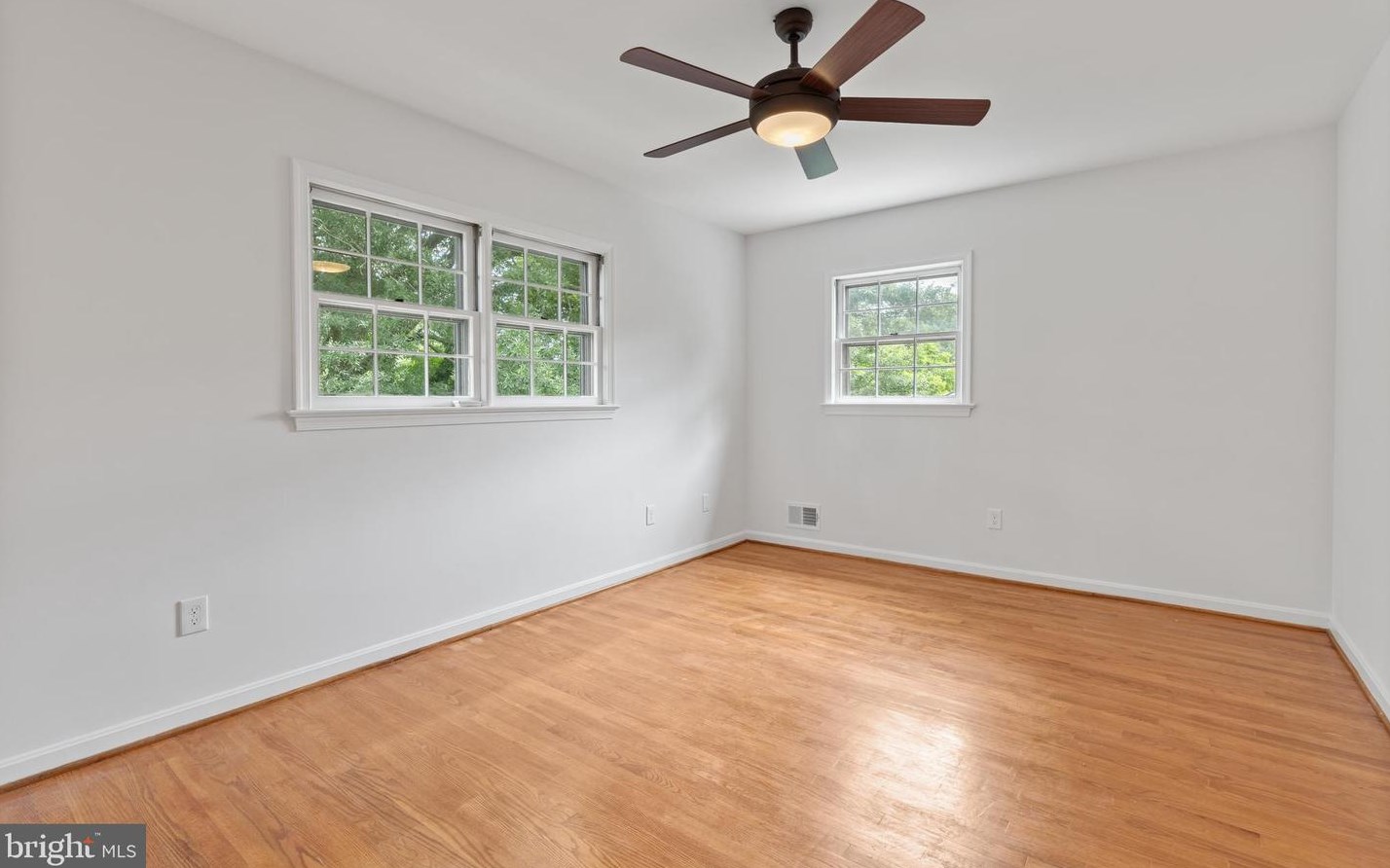 511 Manchester St, Arlington VA 22203-1114 exterior