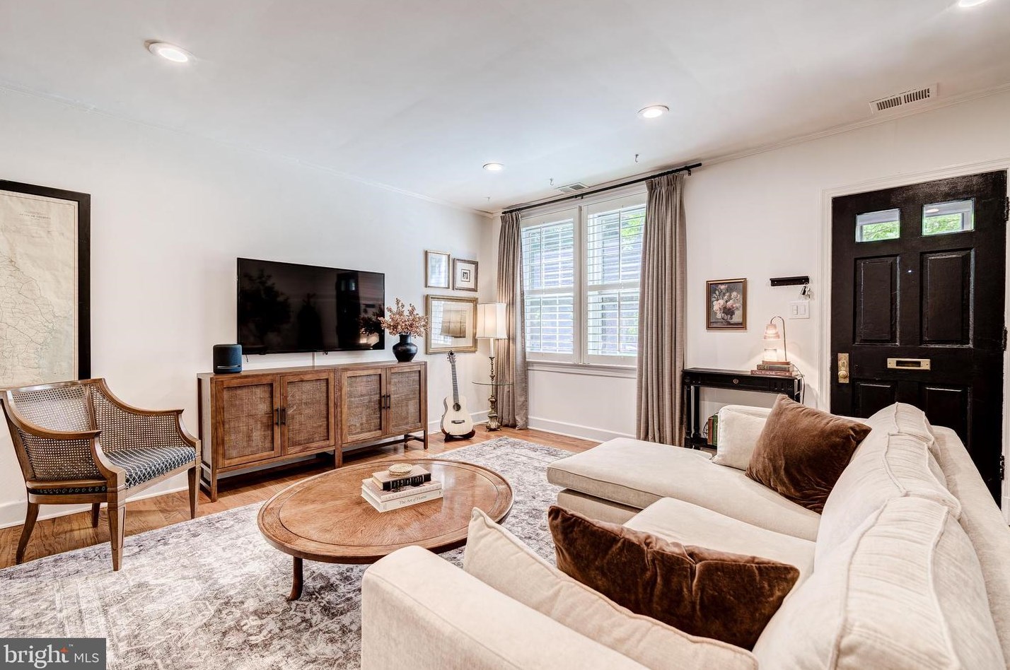 1210 Barton St, Arlington VA  22201-2707 exterior