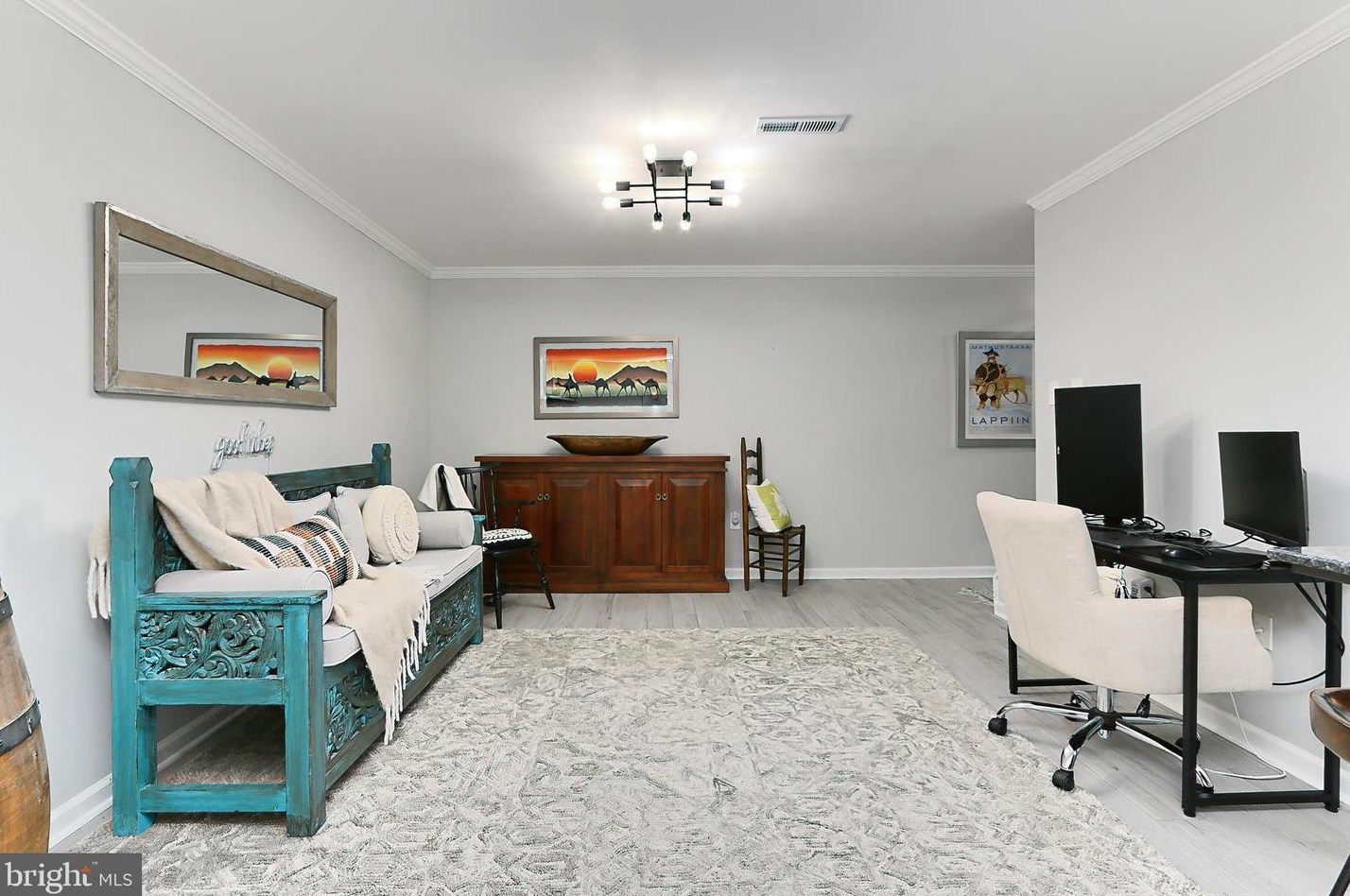 812 George Mason Dr, Arlington VA  22205-1216 exterior