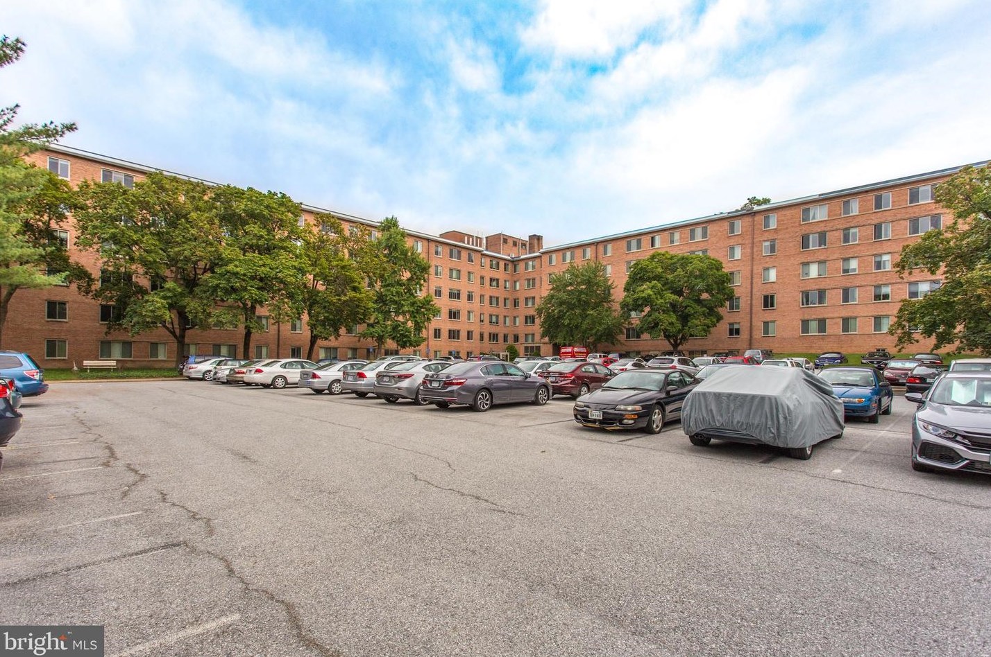 3000 Spout Run Pkwy, Arlington VA  22201-4232 exterior