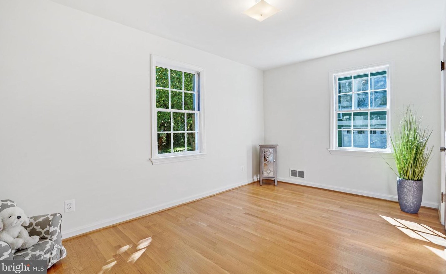 5322 26th St, Arlington VA  22207-1774 exterior