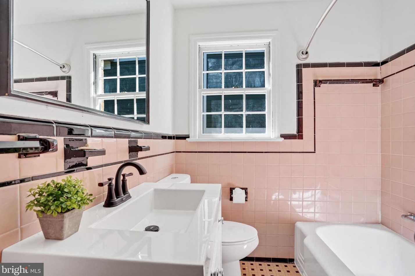 5322 26th St, Arlington VA  22207-1774 exterior