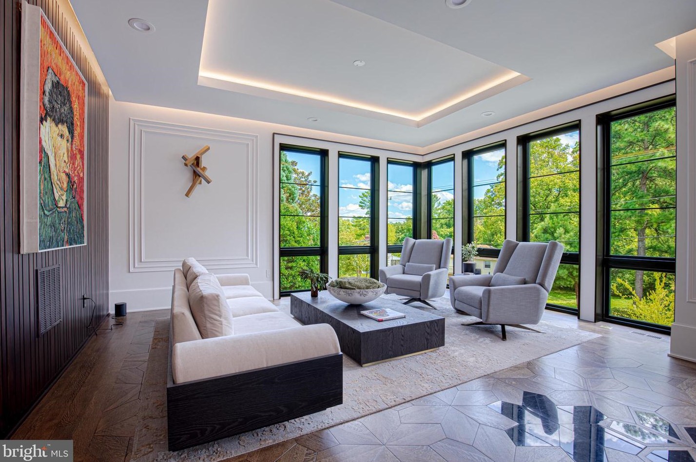 4605 26th St, Arlington VA 22206-2927 exterior