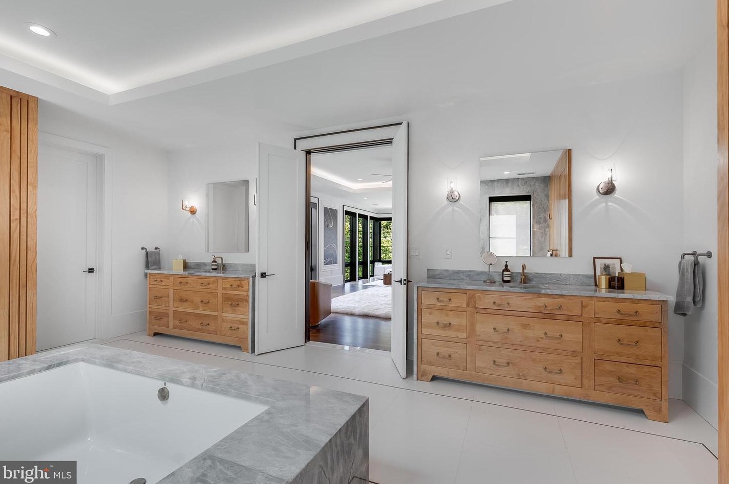 4605 26th St, Arlington VA 22206-2927 exterior