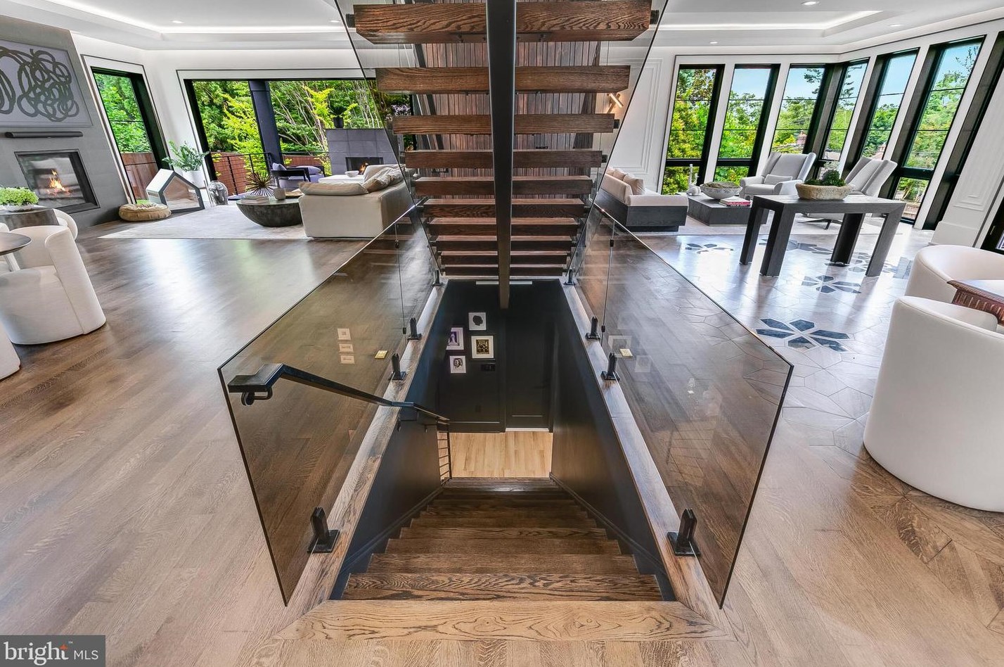 4605 26th St, Arlington VA 22206-2927 exterior