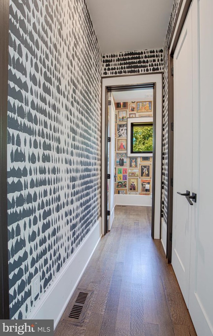 4605 26th St, Arlington VA 22206-2927 exterior