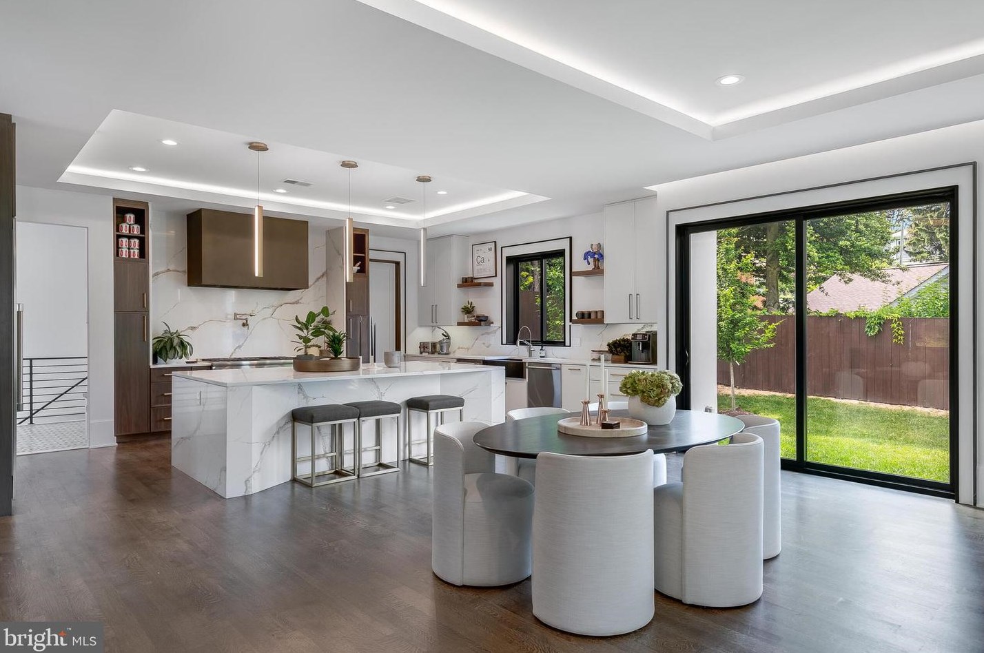 4605 26th St, Arlington VA 22206-2927 exterior