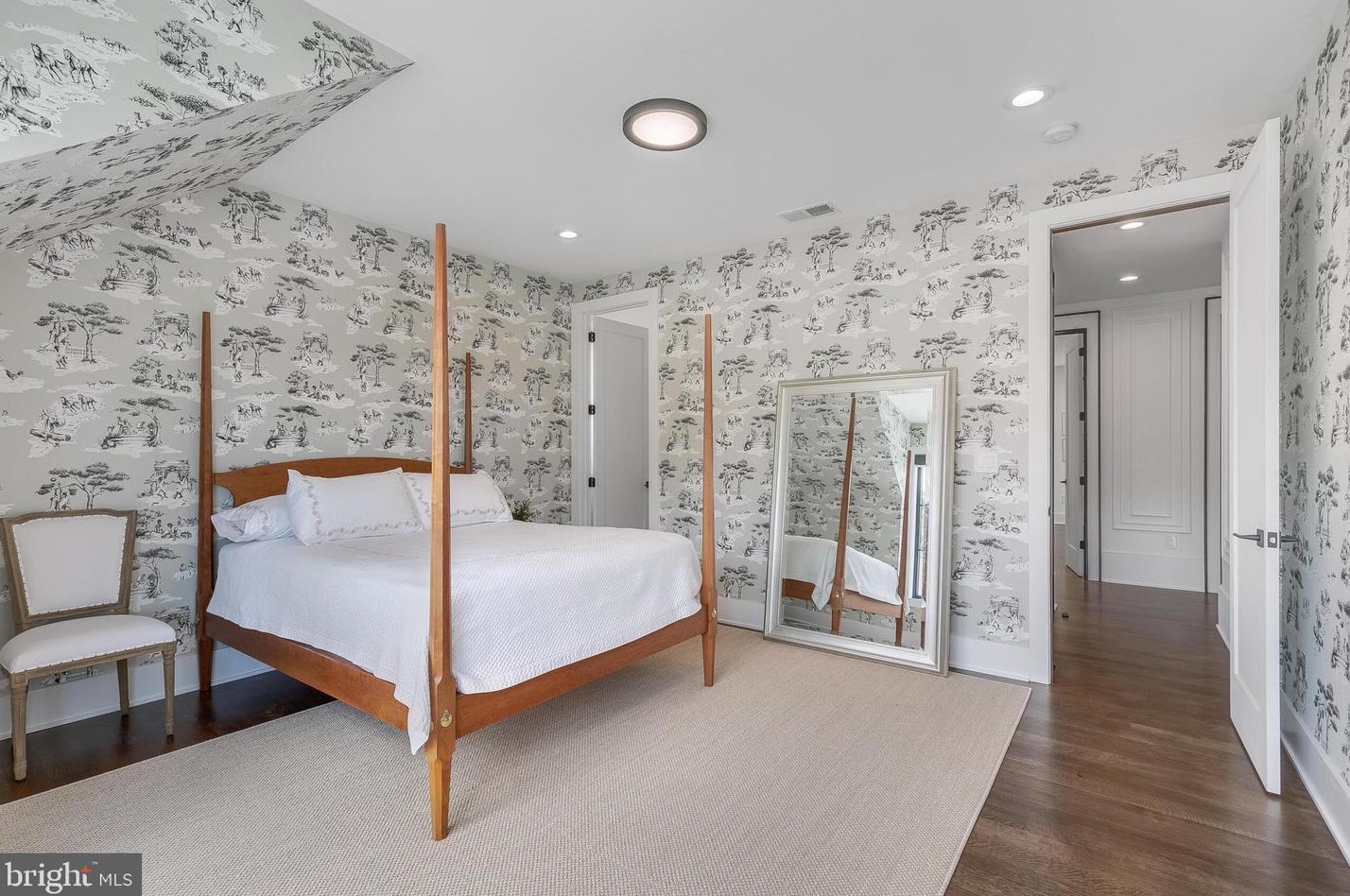 4605 26th St, Arlington VA 22206-2927 exterior