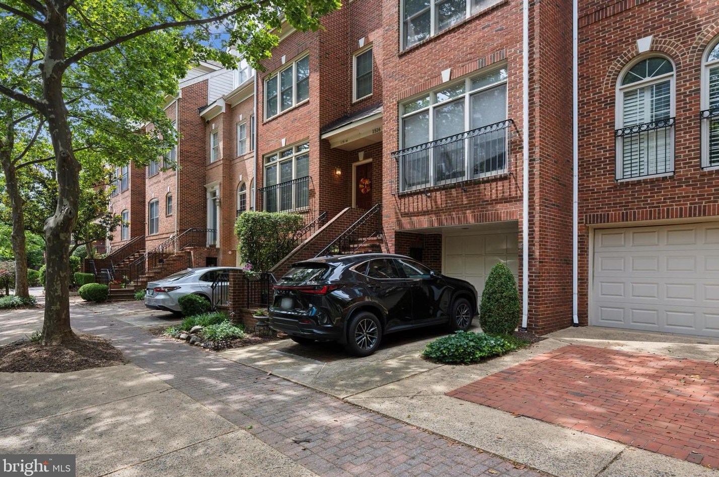 1516 Colonial Ter, Arlington VA  22209-1406 exterior