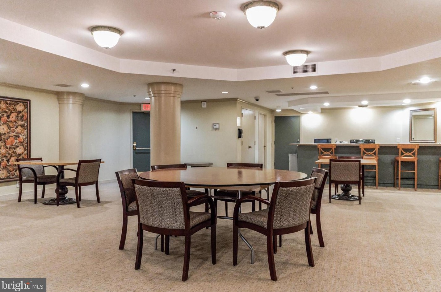 1600 Oak St, Arlington VA  22209-2751 exterior