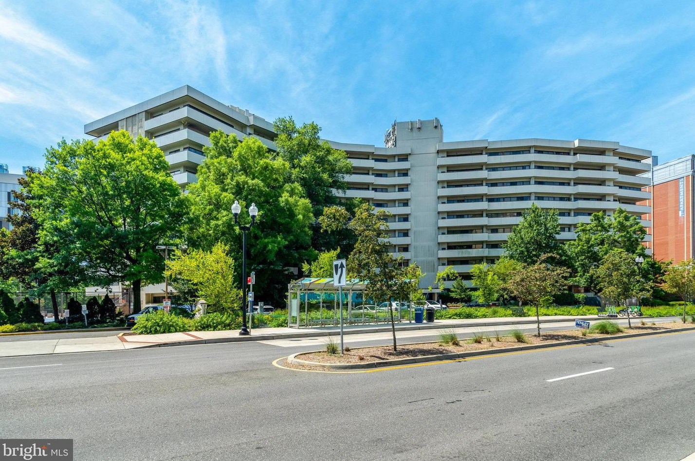 5300 Columbia Pike, Arlington VA  22204-3134 exterior