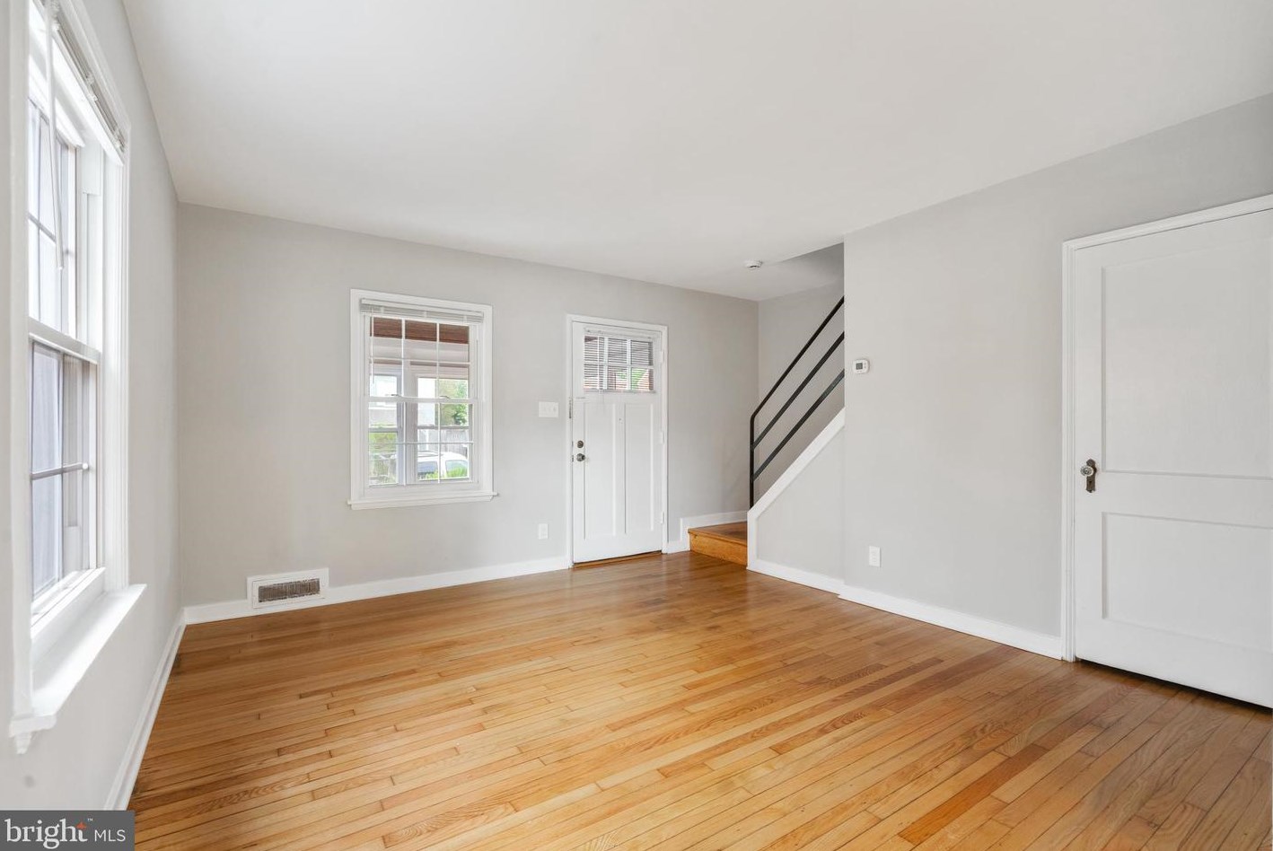 315 Veitch St, Arlington VA  22204-2116 exterior