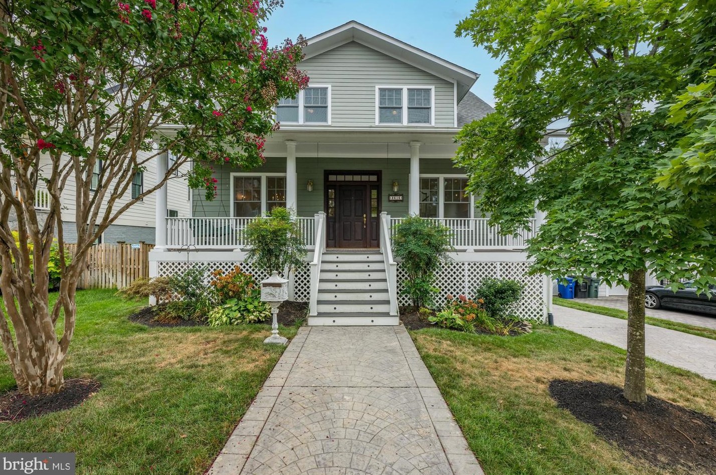 2616 3rd St, Arlington VA  22201-1216 exterior