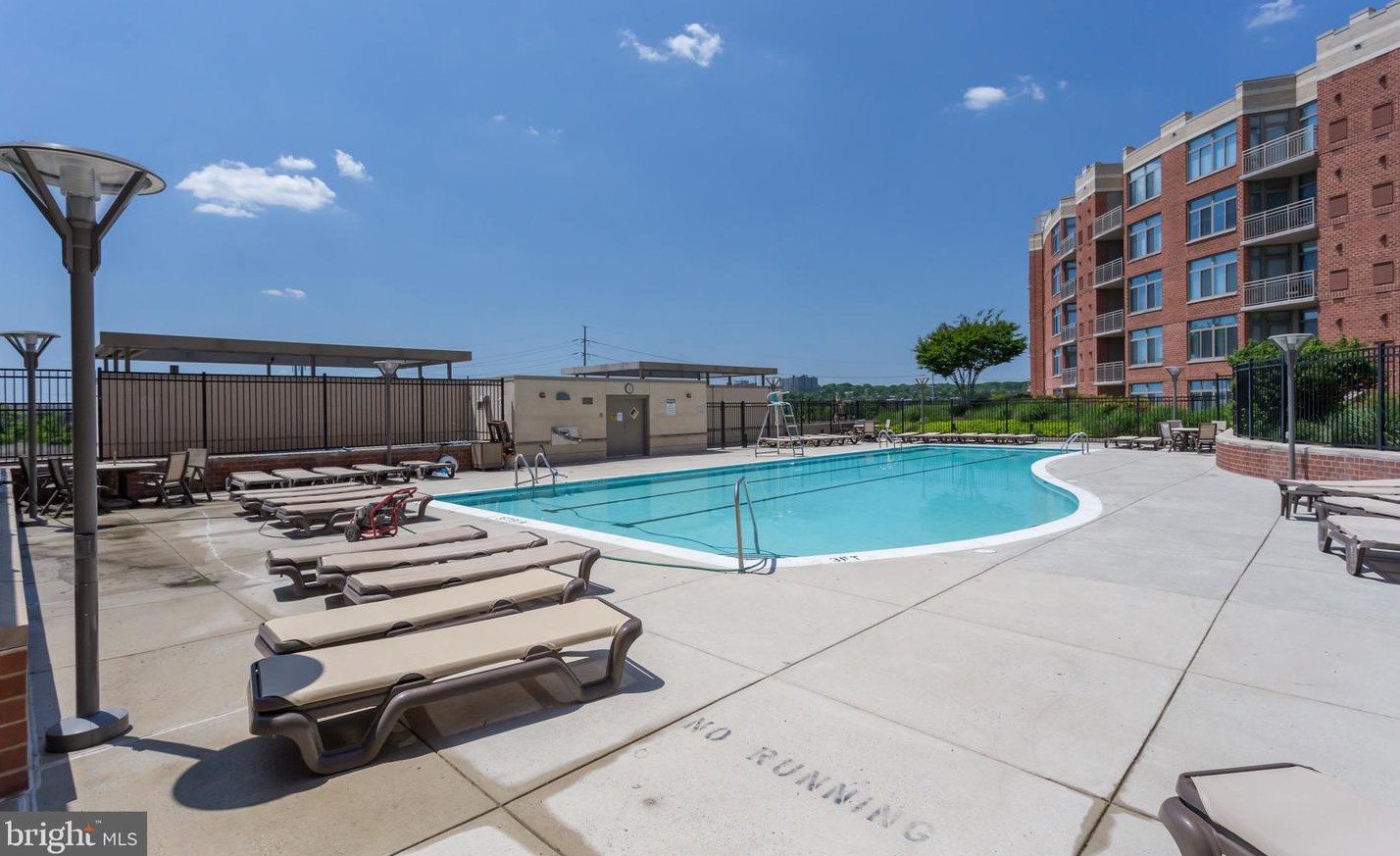 3600 Glebe Rd, Arlington VA  22207-4317 exterior
