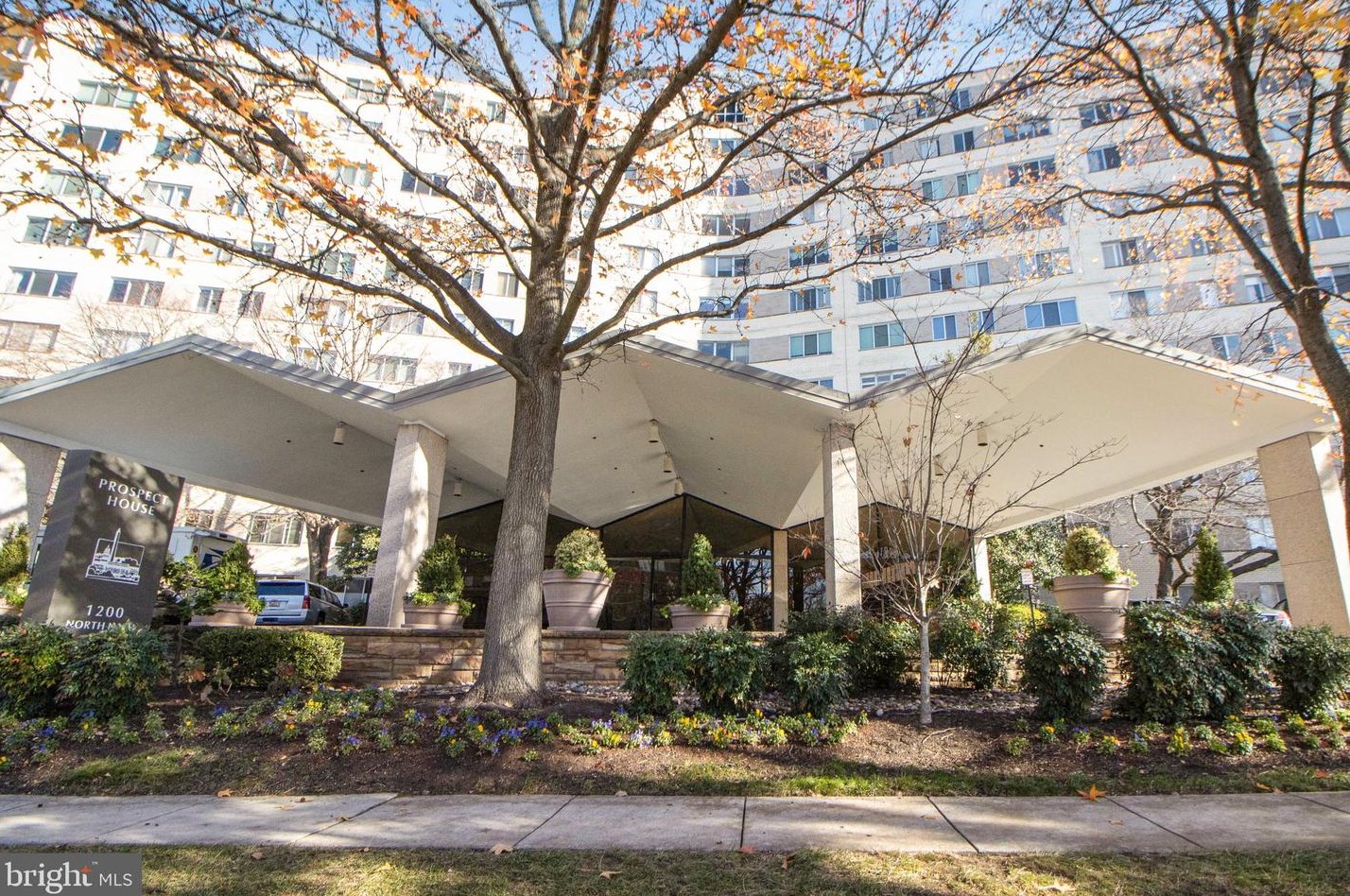 1200 Nash St, Arlington VA  22209-3616 exterior