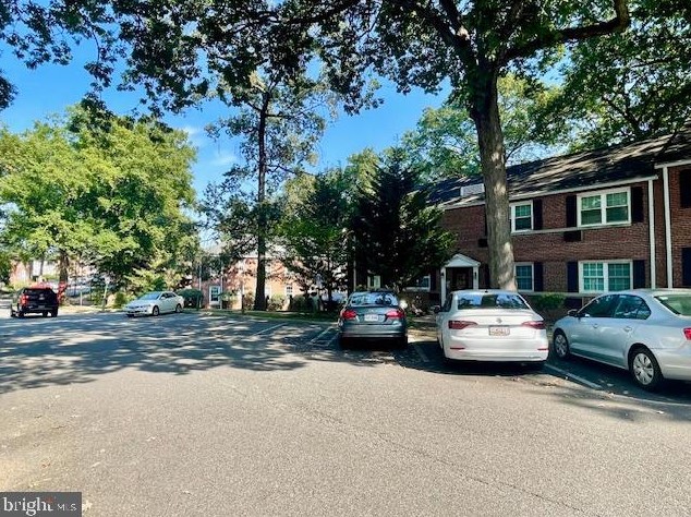 4311 2nd Rd, Arlington VA  43111-2911 exterior