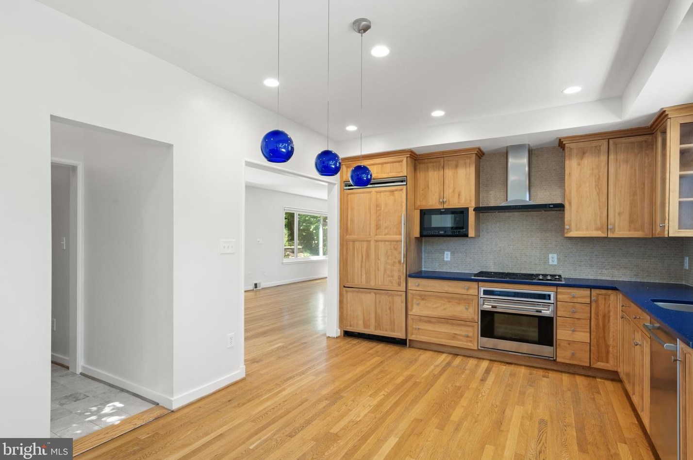 2248 Quebec St, Arlington VA 22207-5213 exterior