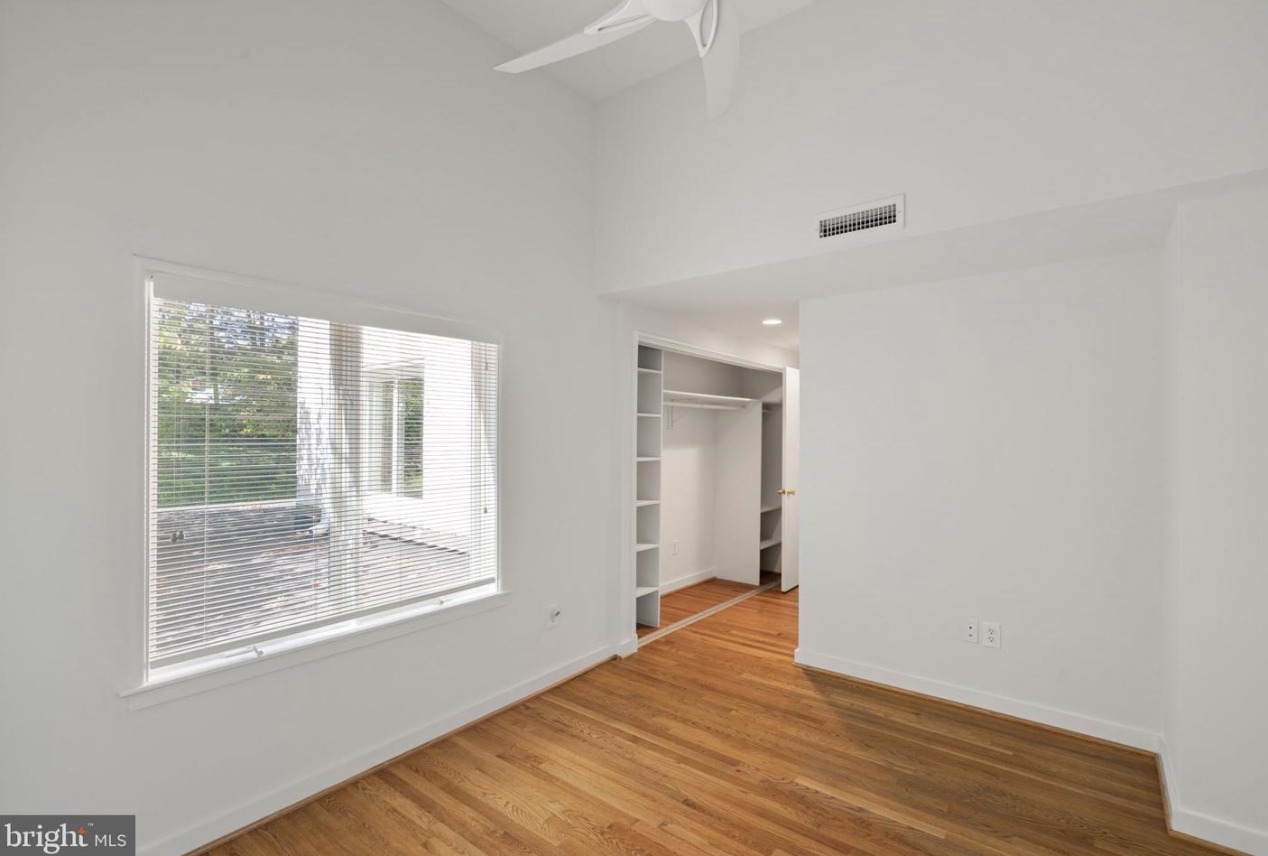 2248 Quebec St, Arlington VA 22207-5213 exterior