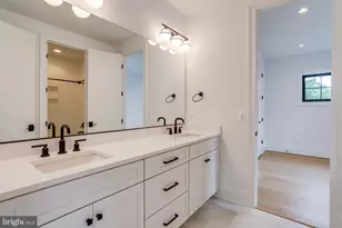 1933 N Van Buren St, Arlington, VA 22205 - Photo 51