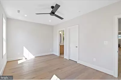 4911 37th Street N, Arlington, VA 22207 - Photo 47