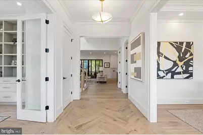 4911 37th Street N, Arlington, VA 22207 - Photo 3