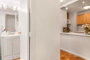 2030 N Adams St, Arlington, VA 22201 - Photo 11