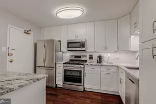 1300 Army Navy Dr, Arlington, VA 22202 - Photo 11