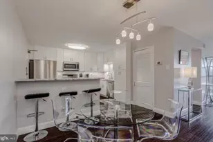 1300 Army Navy Dr, Arlington, VA 22202 - Photo 15