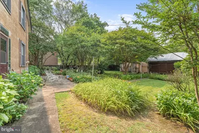 801 23rd Street S, Arlington, VA 22202 - Photo 9