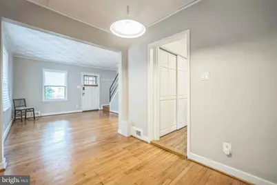304 S Veitch Street, Arlington, VA 22204 - Photo 9