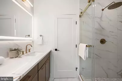 2001 N George Mason Drive, Arlington, VA 22207 - Photo 35