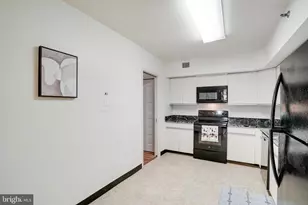 1016 S Wayne St, Arlington, VA 22204 - Photo 13