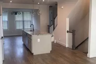 2228 S Glebe Rd, Arlington, VA 22207 - Photo 9