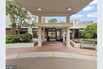1600 N Oak Street #524, Arlington, VA 22209 - Photo 3