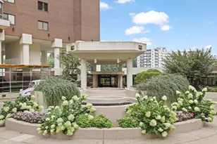 1600 N Oak St, Arlington, VA 22209 - Photo 5