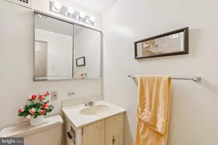 1200 N Nash St, Arlington, VA 22209 - Photo 15