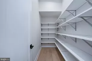 880 N Madison St, Arlington, VA 22205 - Photo 19