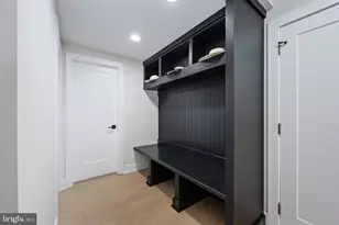 880 N Madison St, Arlington, VA 22205 - Photo 35