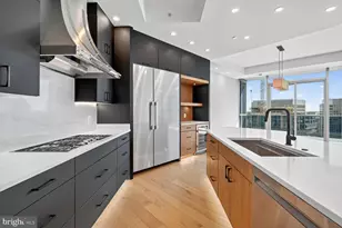 1881 N Nash St, Arlington, VA 22209 - Photo 9