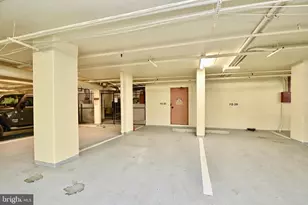 1101 S Arlington Ridge Rd, Arlington, VA 22202 - Photo 47