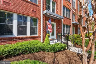 1418 N Rhodes St, Arlington, VA 22209 - Photo 5