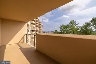 1101 S Arlington Ridge Rd, Arlington, VA 22202 - Photo 19