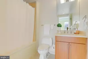 1111 19th St N, Arlington, VA 22209 - Photo 43