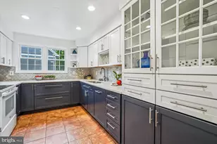 24 S Abingdon St, Arlington, VA 22204 - Photo 13