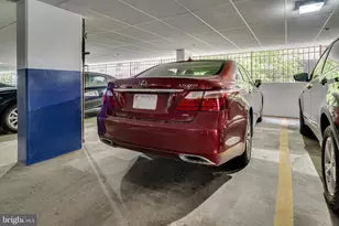 1301 N Courthouse Rd, Arlington, VA 22201 - Photo 21