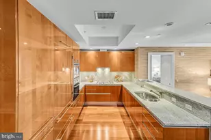 1881 N Nash St, Arlington, VA 22209 - Photo 7