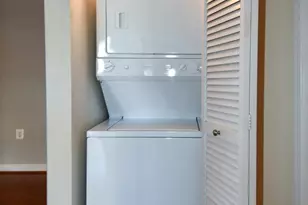 4127 S Four Mile Run Dr Dr, Arlington, VA 22204 - Photo 25