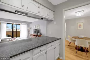 1301 N Courthouse Rd, Arlington, VA 22201 - Photo 9